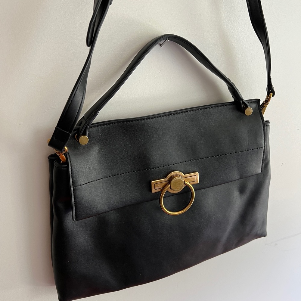 Vintage Black Nine West Clasp Purse with Shoulder and Hand Strap